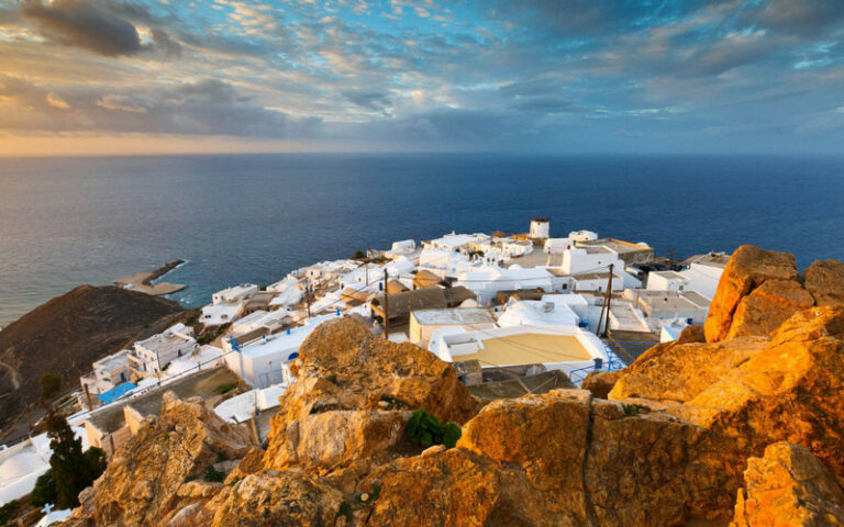 10 Stunning Cyclades Islands to See on Your Greece Vacation | Welcome ...