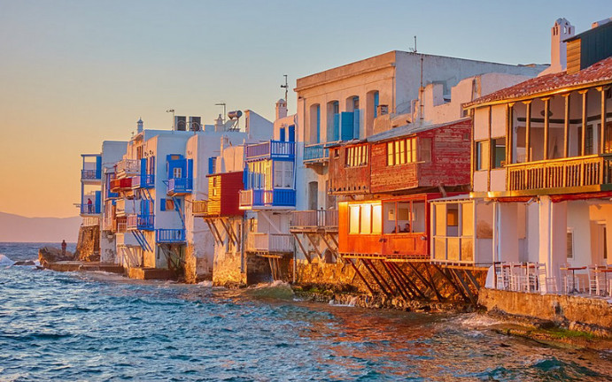 Top 10 Locations to Watch the Sunset in Greece