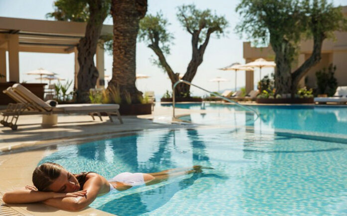 10 Best Greek Islands for Luxury Travellers