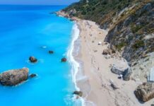 Top 7 Beaches in Lefkada With Dramatic Cliffs